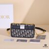 30 MONTAIGNE Chain Bag M9334