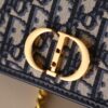 30 MONTAIGNE Chain Bag M9334