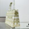 6930a7696e68136f4d9ac508 Thick Thread, Heavy Fabric Original Order Medium Di0r Book Tote