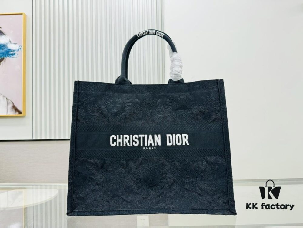 6930a76e6e68136f4d9ac510 Oversized Original Order Thick Yarn Fabric Dior Book Tote