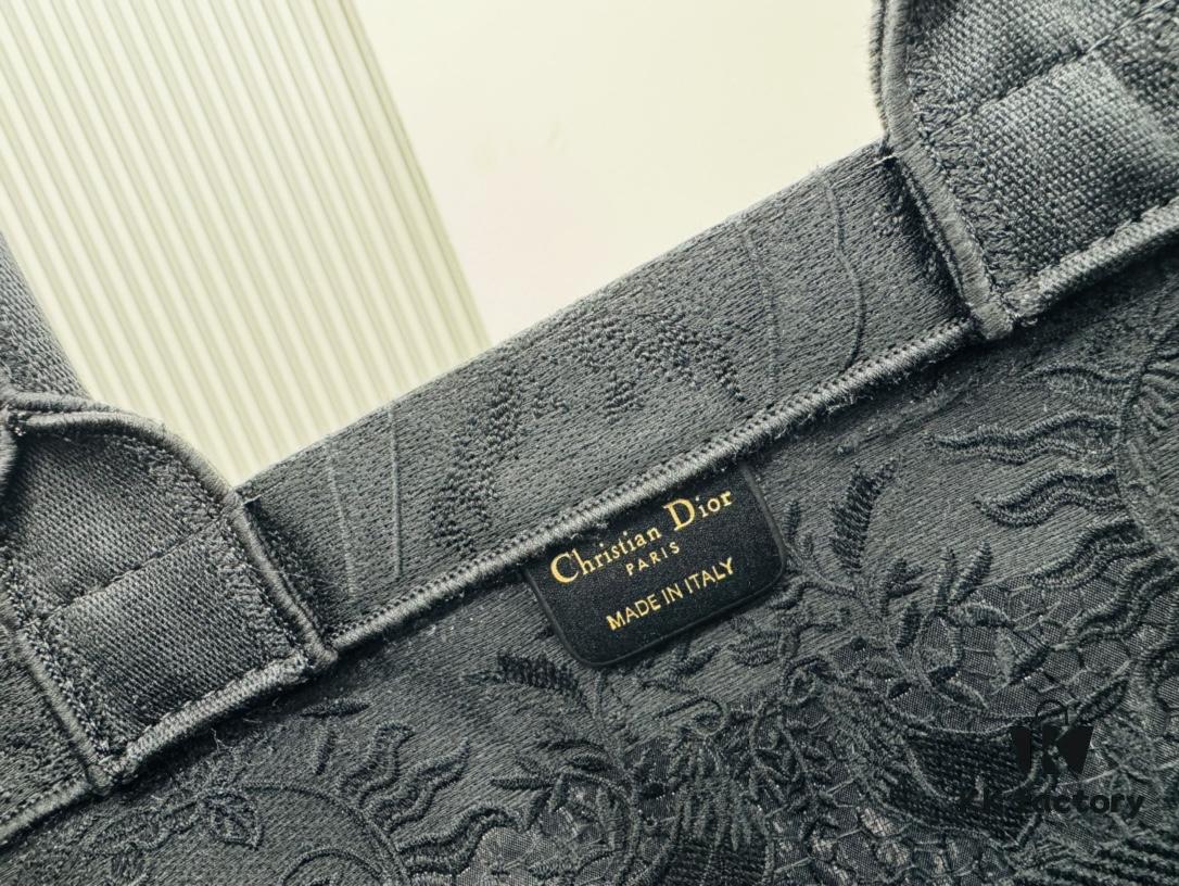 6930a7706e68136f4d9ac518 Oversized Original Order Thick Yarn Fabric Dior Book Tote