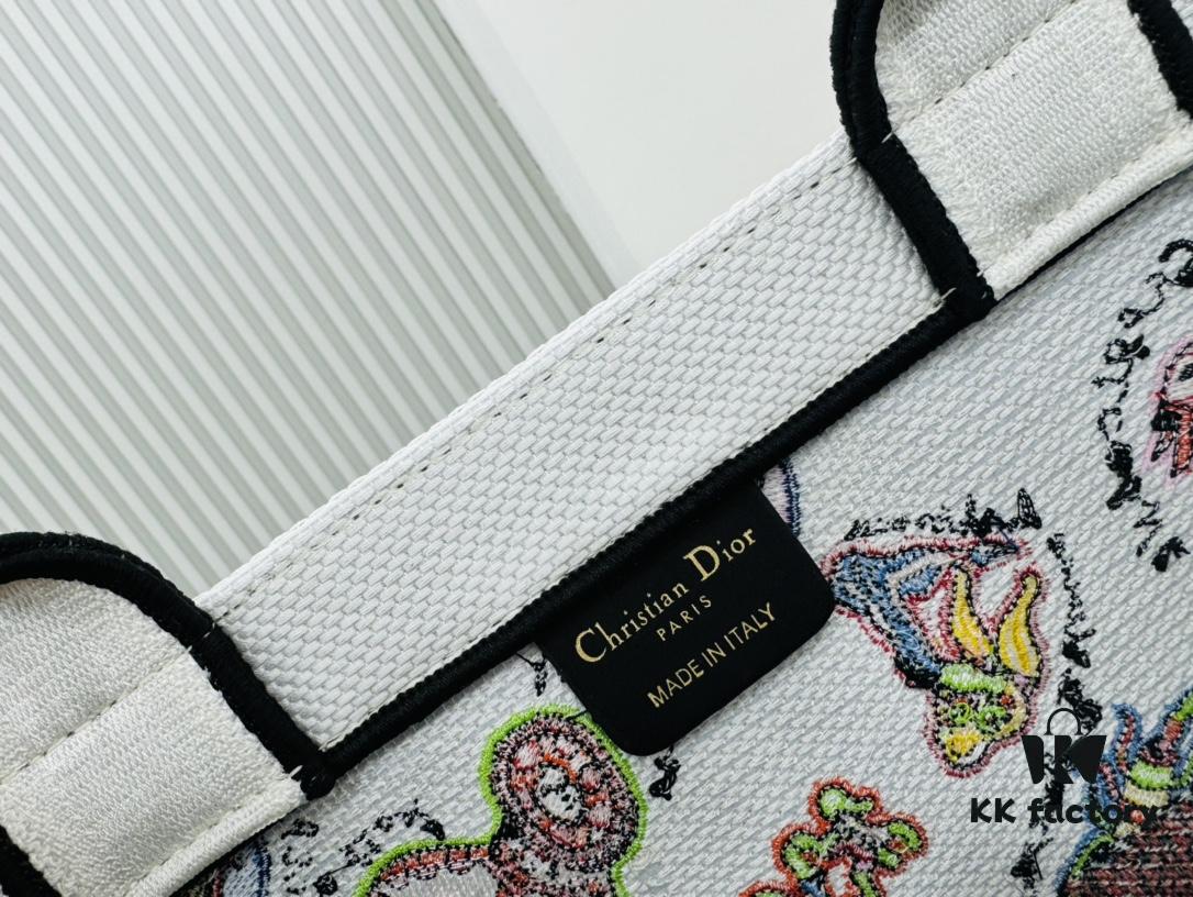 6930a7816e68136f4d9ac539 Oversized Original Order Thick Yarn Fabric Dior Book Tote