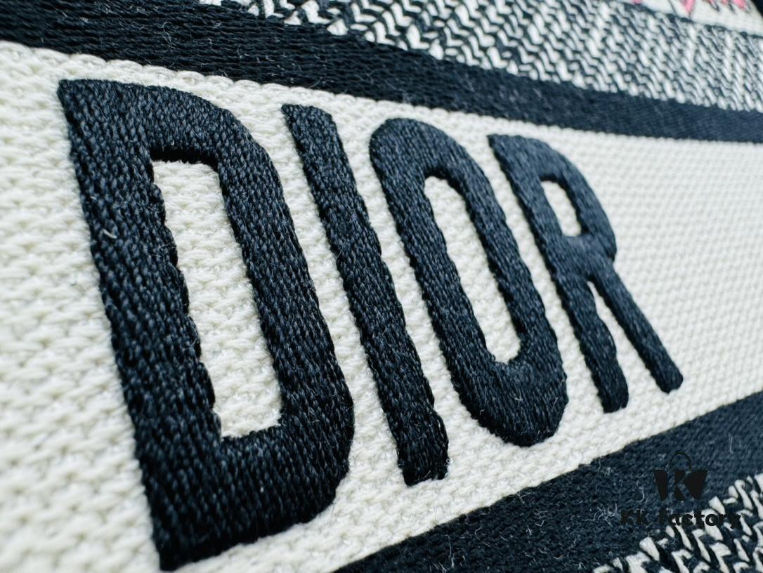 6930a7896e68136f4d9ac54a Oversized Original Order Thick Yarn Fabric Dior Book Tote