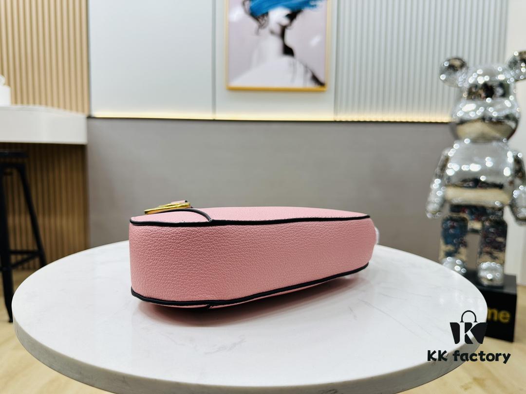 Christian Dior New Saddle Bag - Crescent Armpit Bag