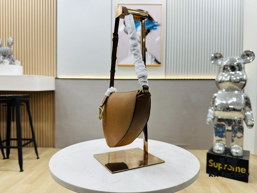 6930a7e66e68136f4d9ac61b Christian Dior New Saddle Bag - Crescent Armpit Bag