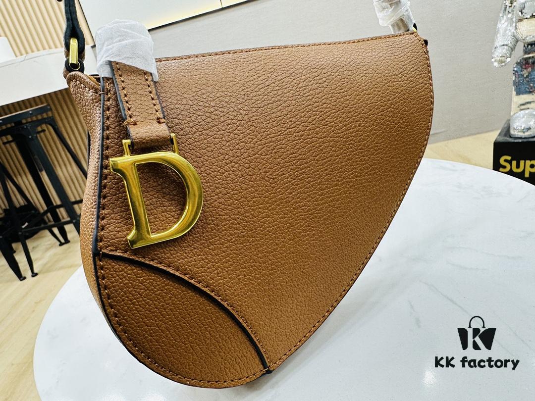 6930a7e86e68136f4d9ac61d Christian Dior New Saddle Bag - Crescent Armpit Bag