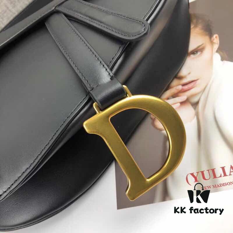 6930a7ec6e68136f4d9ac628 Dior Saddle Bag