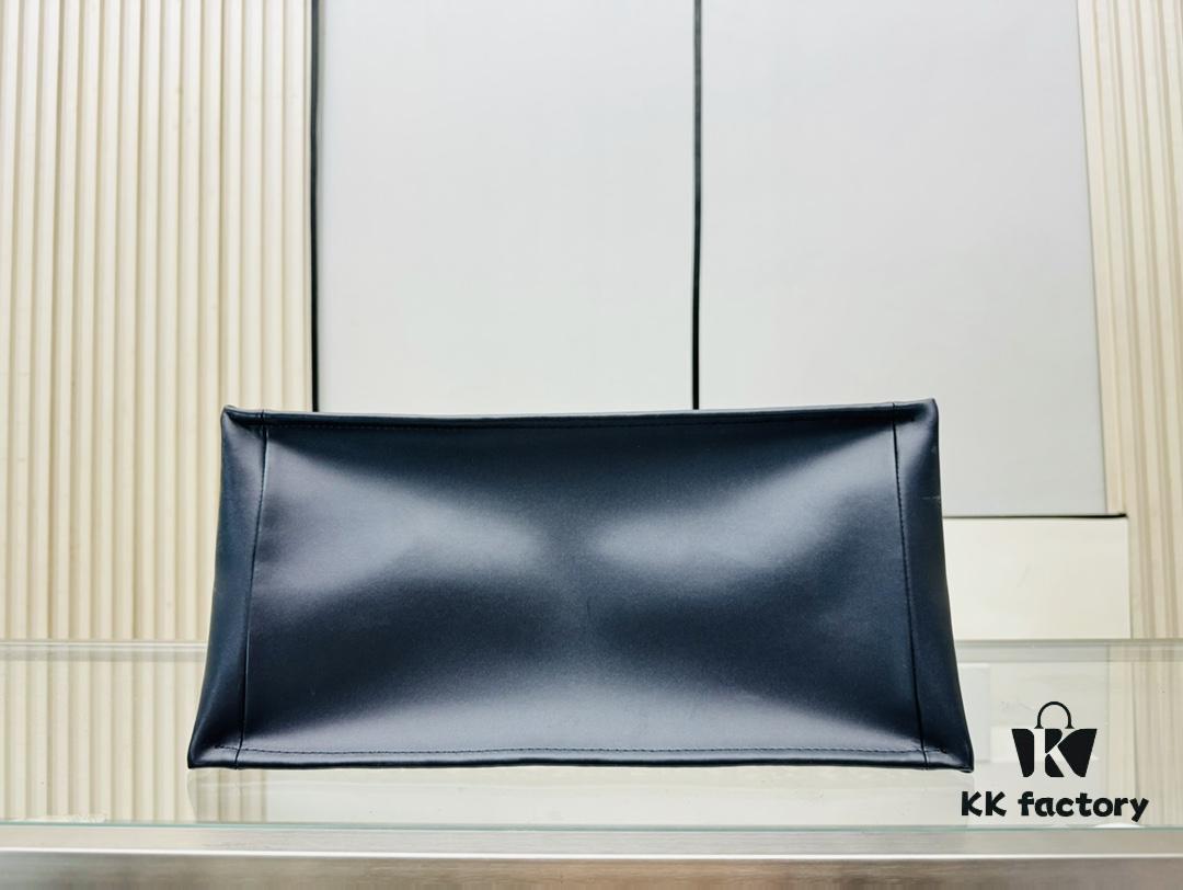 6930a7fc6e68136f4d9ac64a Dior Book Tote24 Early Spring New Arrival, Large Size, Vintage Blue