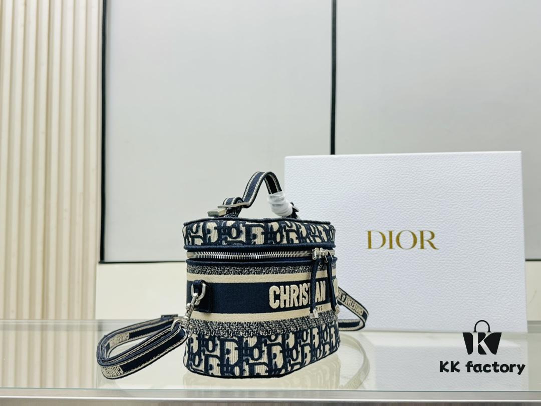6930a8066e68136f4d9ac65f New Embroidered DiorTravel Makeup Pouch