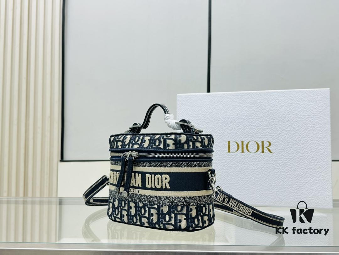 6930a8066e68136f4d9ac662 New Embroidered DiorTravel Makeup Pouch