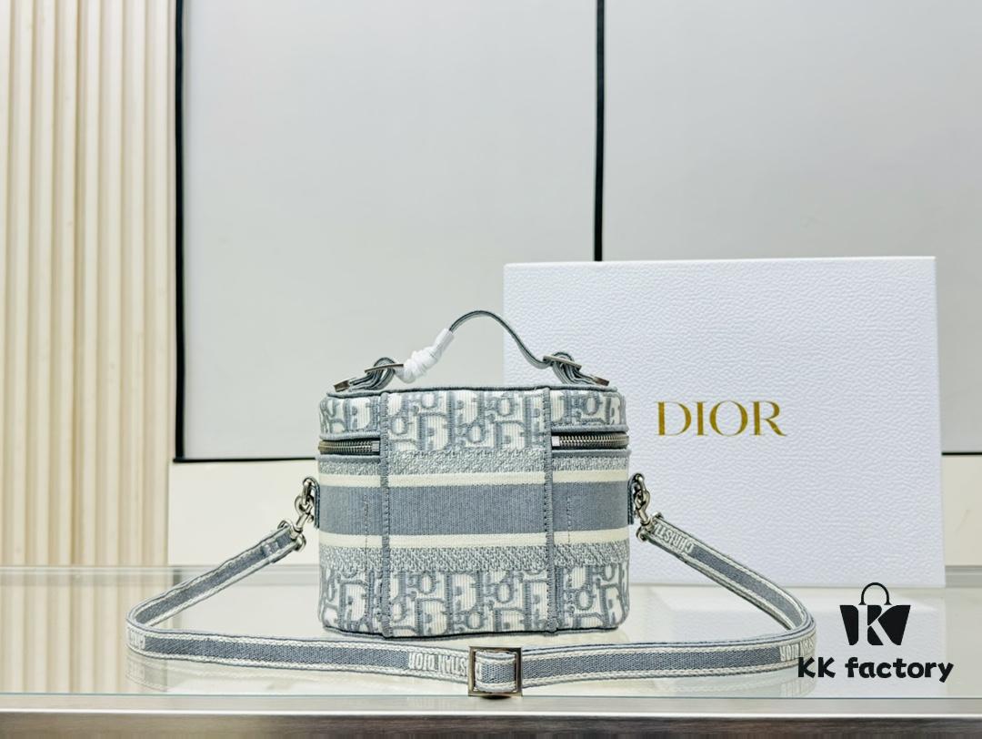 6930a80b6e68136f4d9ac66b New Embroidered DiorTravel Cosmetic Pouch