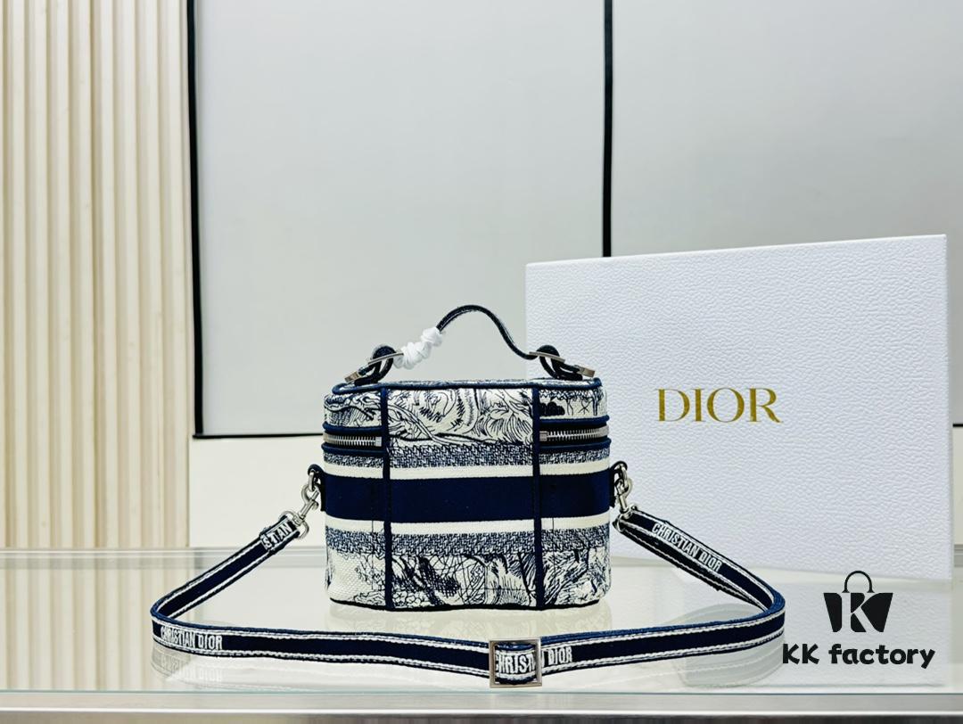 6930a80f6e68136f4d9ac674 New Embroidered DiorTravel Cosmetic Pouch