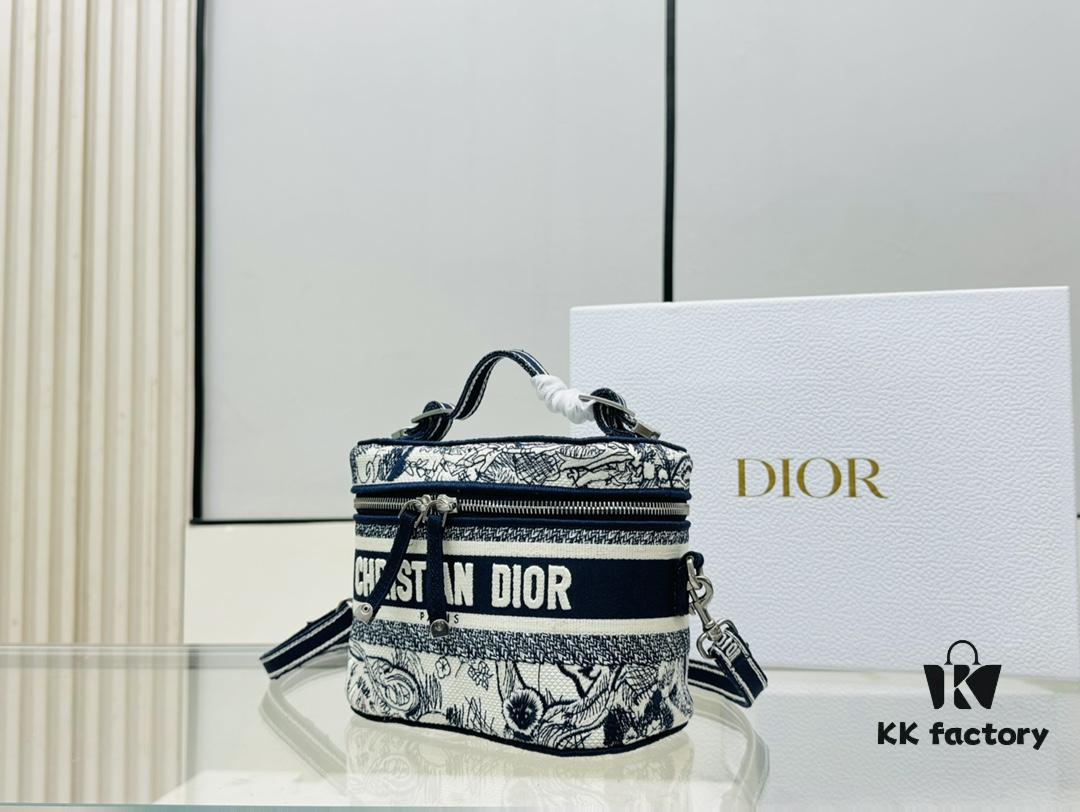 6930a80f6e68136f4d9ac675 New Embroidered DiorTravel Cosmetic Pouch