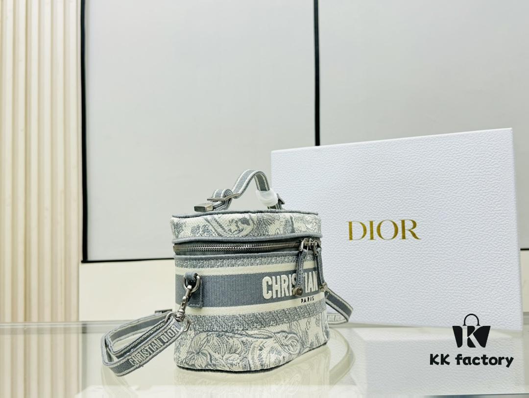 6930a8126e68136f4d9ac67c New Embroidered DiorTravel Cosmetic Pouch