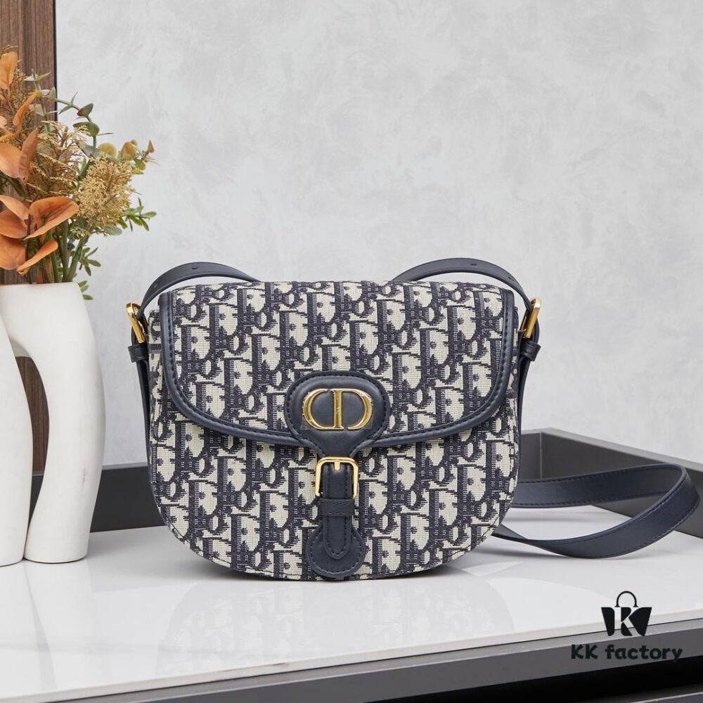 6930a8196e68136f4d9ac68c Dior Bobby Medium vs Large | Smooth Calfskin with Suede Lining from the 30 Montaigne Collection