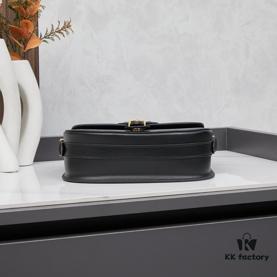 6930a81f6e68136f4d9ac697 Dior Bobby Medium vs Large | Smooth Calfskin with Suede Lining from the 30 Montaigne Collection
