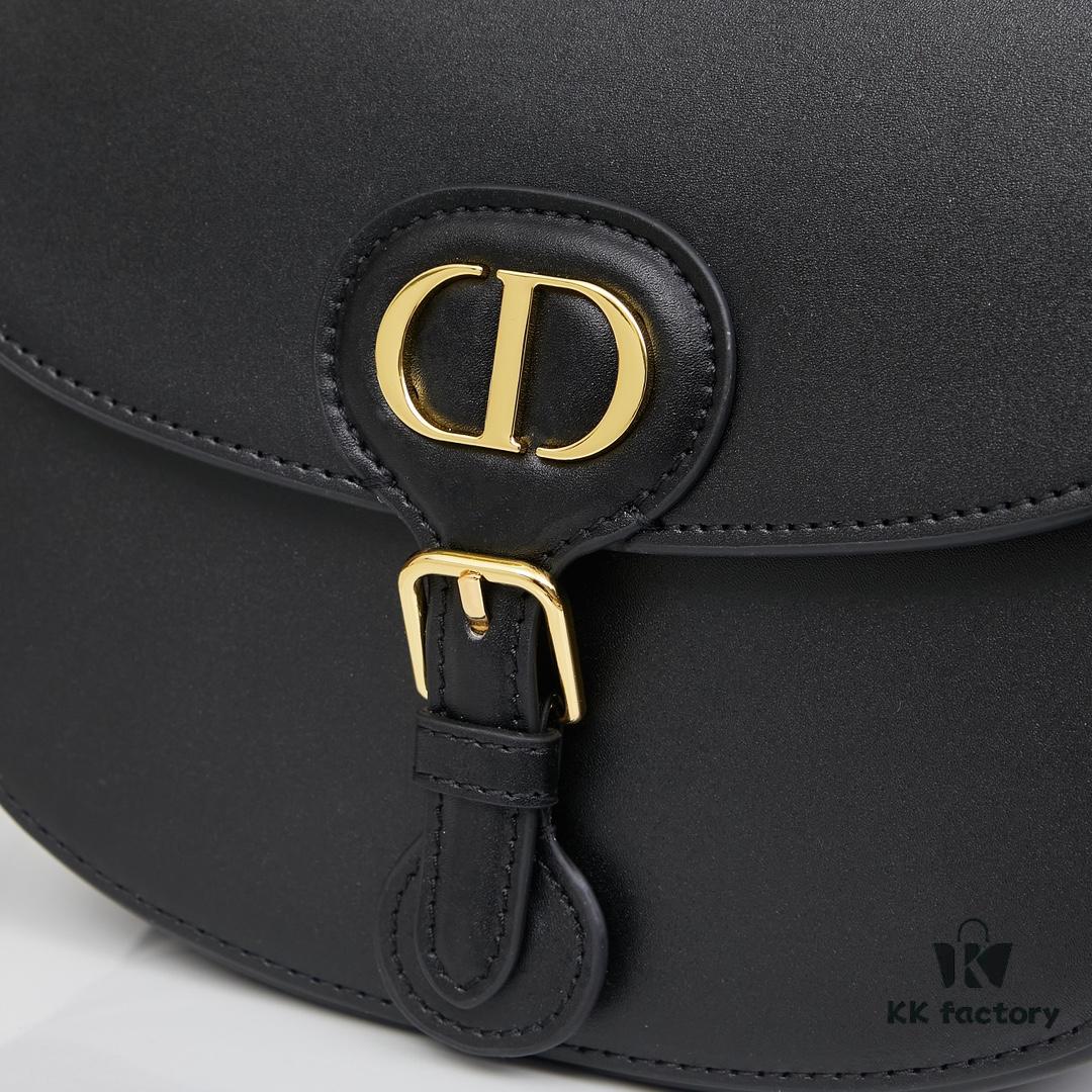 6930a8216e68136f4d9ac69b Dior Bobby Medium vs Large | Smooth Calfskin with Suede Lining from the 30 Montaigne Collection
