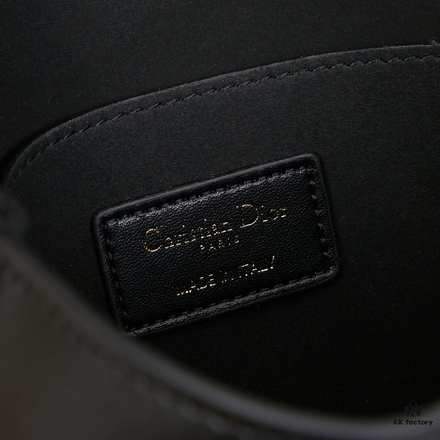 6930a8246e68136f4d9ac6a4 Dior Bobby Medium vs Large | Smooth Calfskin with Suede Lining from the 30 Montaigne Collection