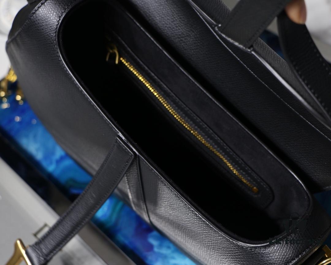 6930a8526e68136f4d9ac700 Dior Black 'Saddle Palm Grain Series' M0446 with Lettered Strap