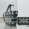 6930a8636e68136f4d9ac722 Dior Market Tote Bag with Shoulder Strap and Mini Pouch