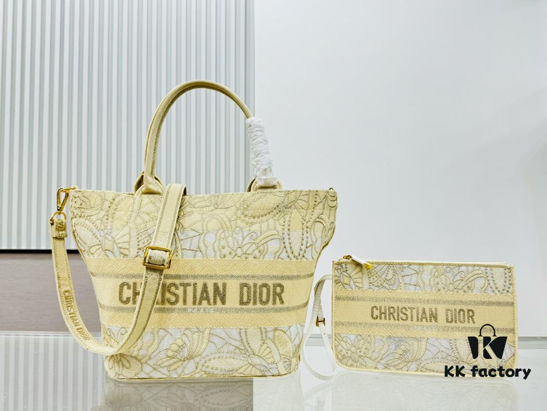 6930a8676e68136f4d9ac729 Dior Market Tote Bag with Shoulder Strap and Mini Pouch
