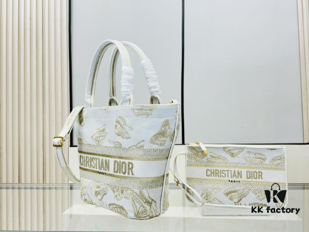 6930a86f6e68136f4d9ac73b Dior Market Tote with Shoulder Strap and Mini Bag
