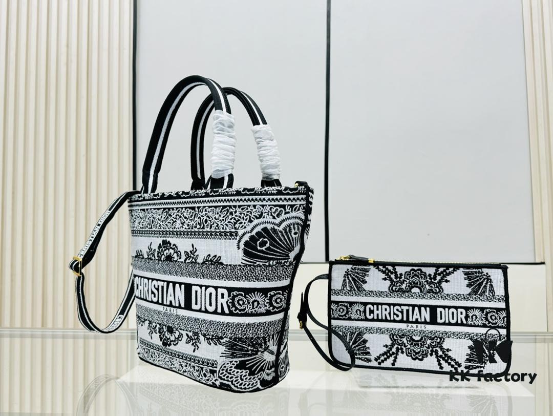 6930a8746e68136f4d9ac745 Dior Market Tote Bag with Shoulder Strap and Mini Pouch