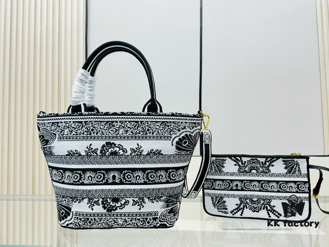 6930a8756e68136f4d9ac746 Dior Market Tote Bag with Shoulder Strap and Mini Pouch
