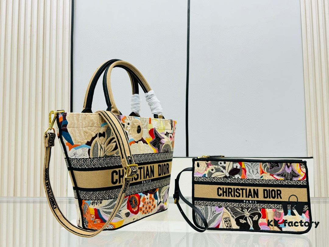 6930a8796e68136f4d9ac74e Dior Market Tote Bag with Shoulder Strap and Mini Pouch