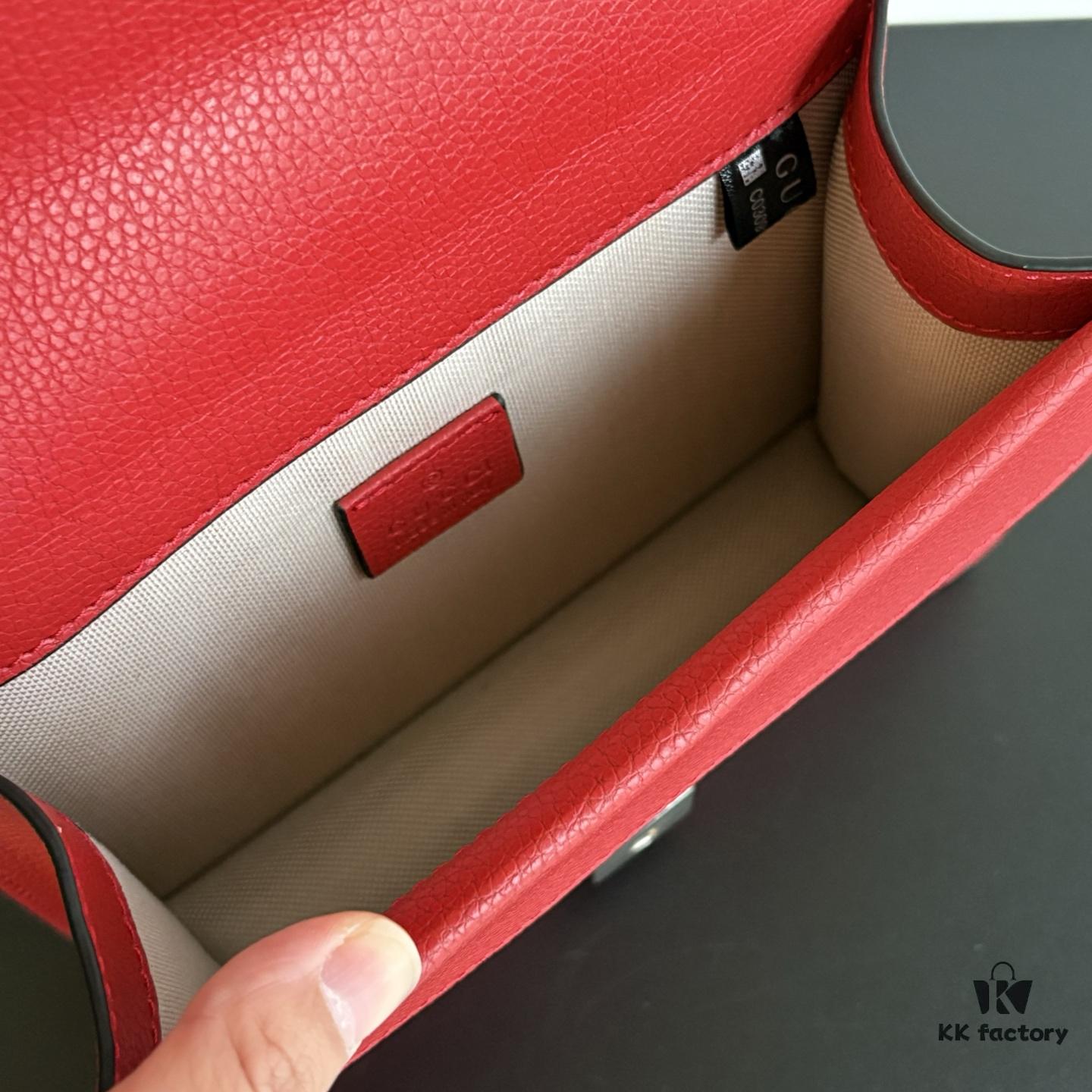 6930a8866e68136f4d9ac766 Authentic Shot # Model: 421970 Red Leather Size: 20✖️15.5✖️5cm Classic Timeless Dionysus Series Divine Design! Tiger Head Hardware and Chain with Excellent Texture! PVC with Leather Trim Single Compartment Plenty of Space for Powder Case, Phone, Lipstick – Effortlessly Stylish When Carried Outdoors ✅