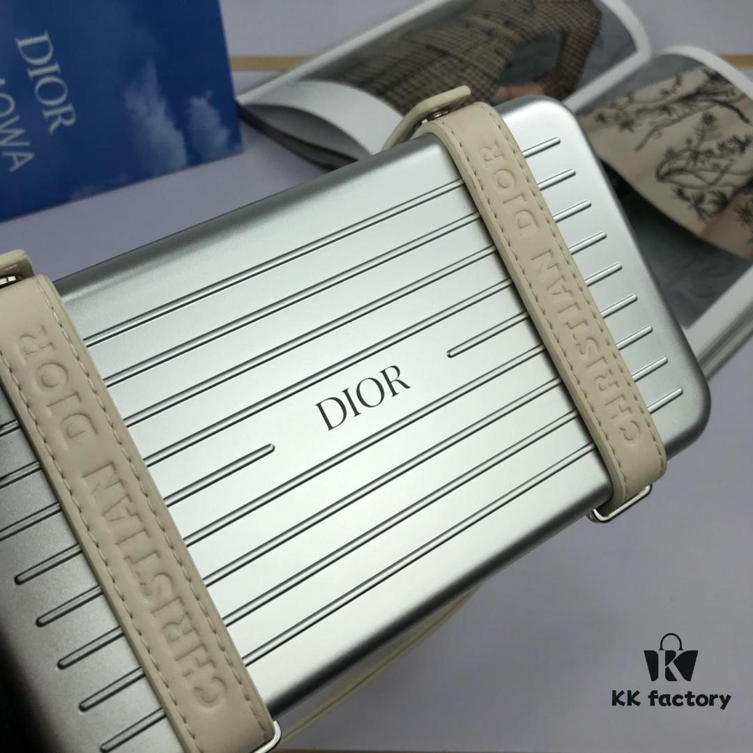 6930a9006e68136f4d9ac831 DIOᖇ🎉🎉 & RIMOWA Collaborative Limited Edition Mini Luggage Bag