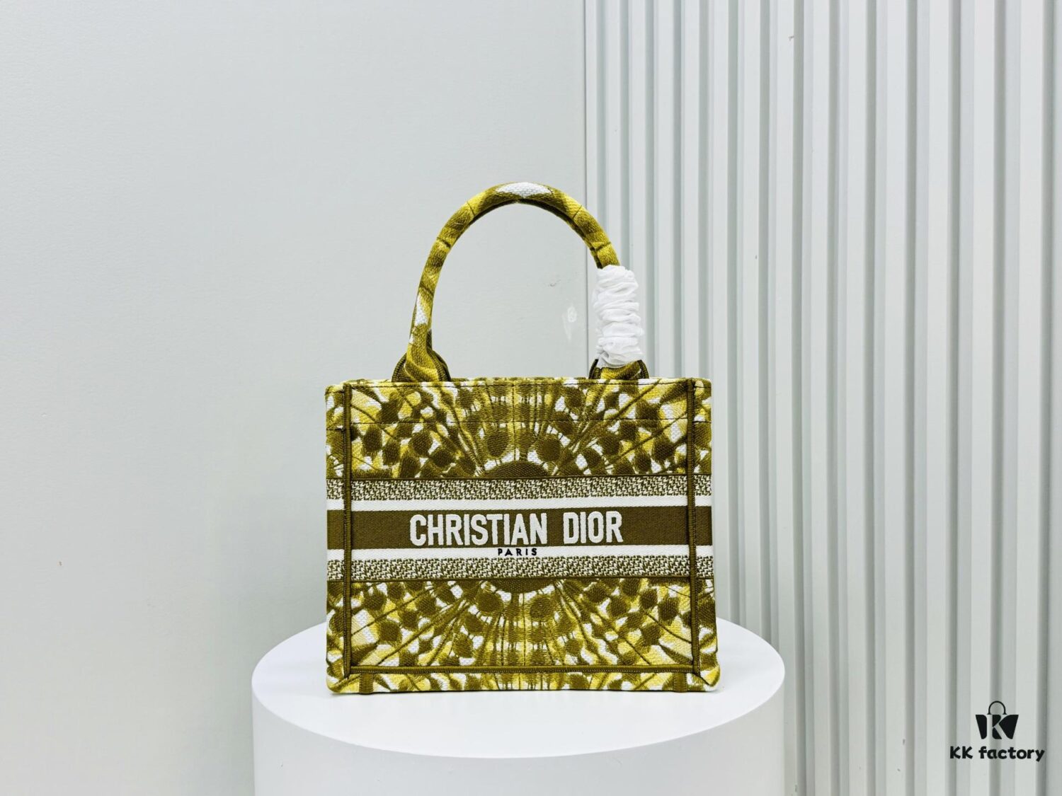 6930a91f6e68136f4d9ac874 Authentic Thick Fabric Warning ️ Small Size 'Book Tote'