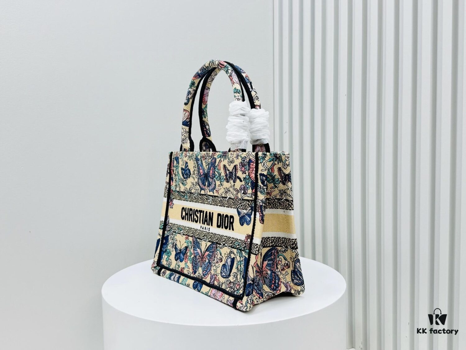 6930a9736e68136f4d9ac91d Authentic Thick Fabric Warning ️ Small Size 'Book Tote'