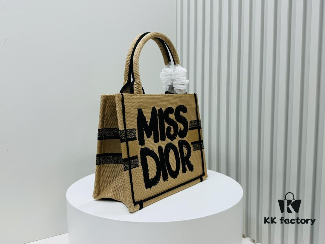 6930a9946e68136f4d9ac964 Authentic Thick Fabric Warning ️ Small Size 【Book Tote】