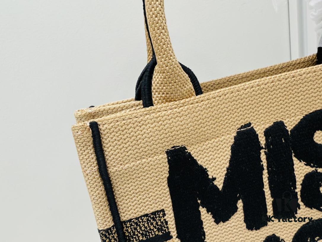 6930a9956e68136f4d9ac966 Authentic Thick Fabric Warning ️ Small Size 【Book Tote】