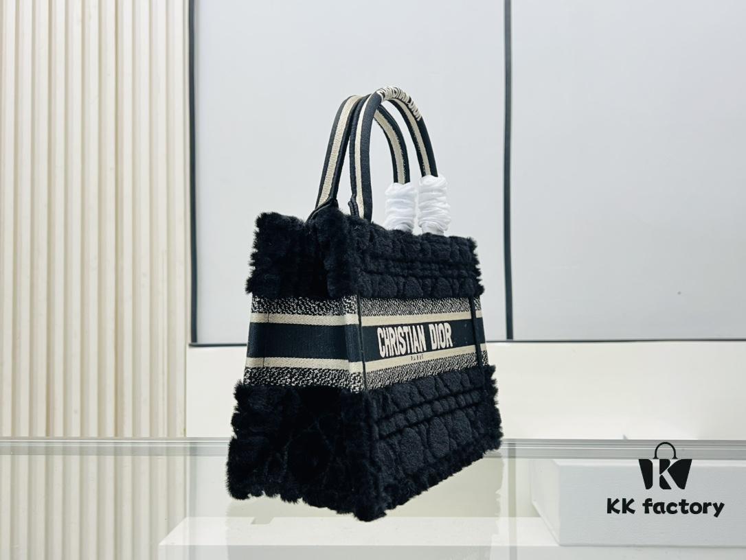 6930a9db6e68136f4d9ac9f5 Authentic Thick Fabric Warning ️ Small Size Wool Plaid Black 【Book Tote】