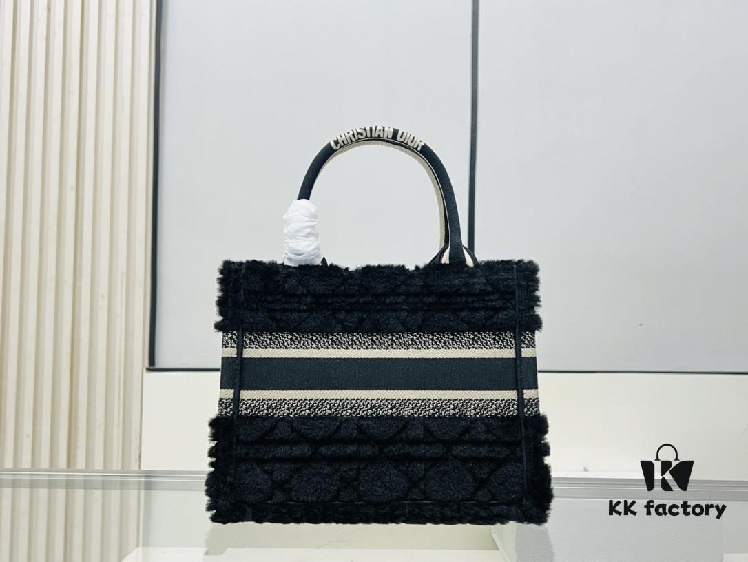6930a9dc6e68136f4d9ac9f8 Authentic Thick Fabric Warning ️ Small Size Wool Plaid Black 【Book Tote】