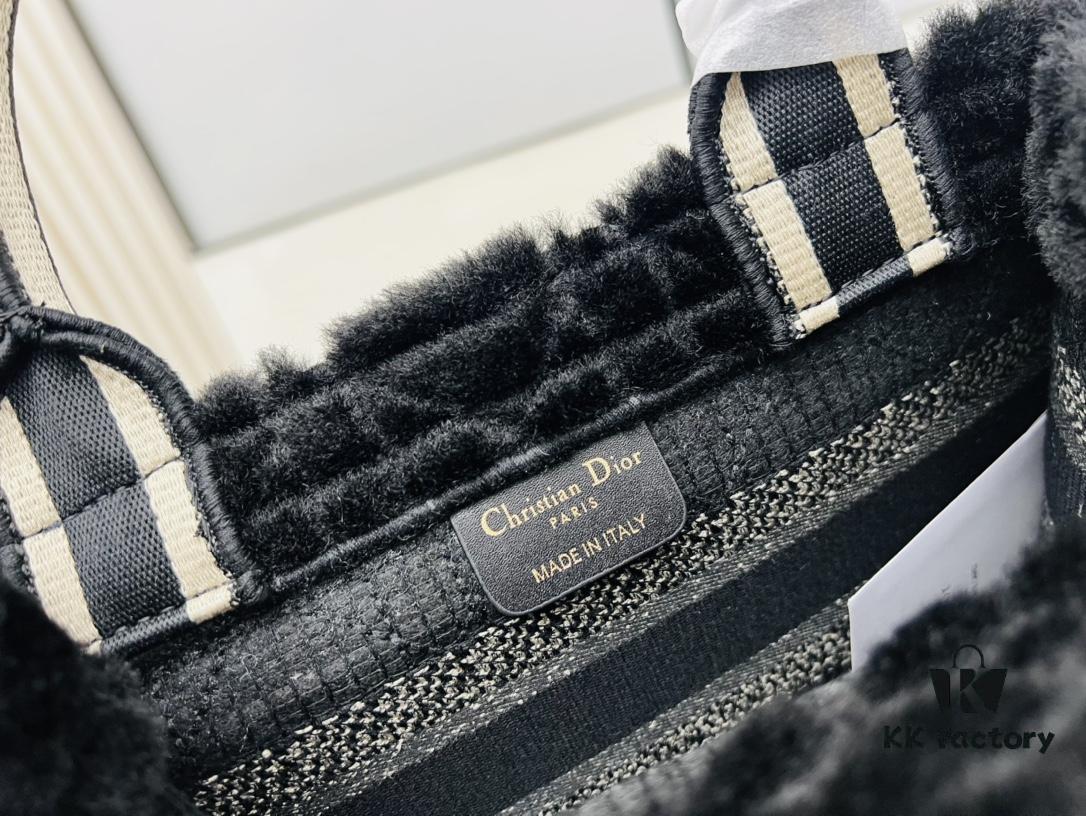 6930a9de6e68136f4d9ac9fd Authentic Thick Fabric Warning ️ Small Size Wool Plaid Black 【Book Tote】
