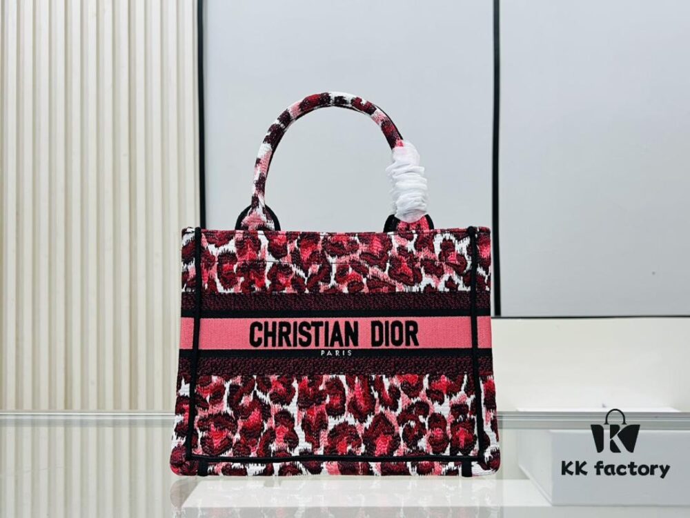 6930a9ed6e68136f4d9aca1d Authentic Thick Fabric ️ Small Red Leopard Print 'Book Tote'