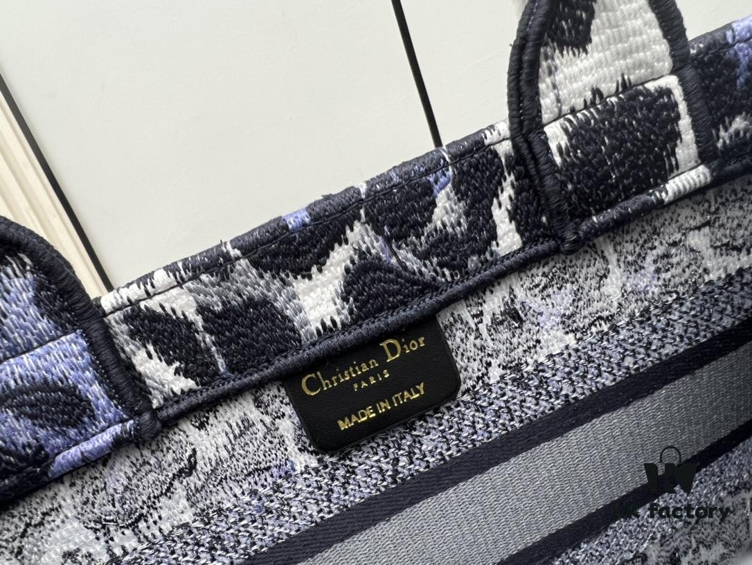 6930a9f66e68136f4d9aca35 Authentic Thick Fabric ️ Small Purple Leopard Print 'Book Tote'
