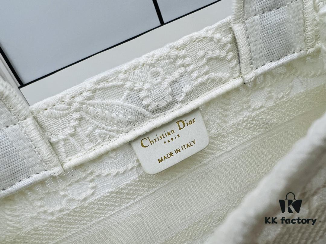 6930a9fa6e68136f4d9aca3a Authentic Thick Fabric ️ Small White Lace Book Tote