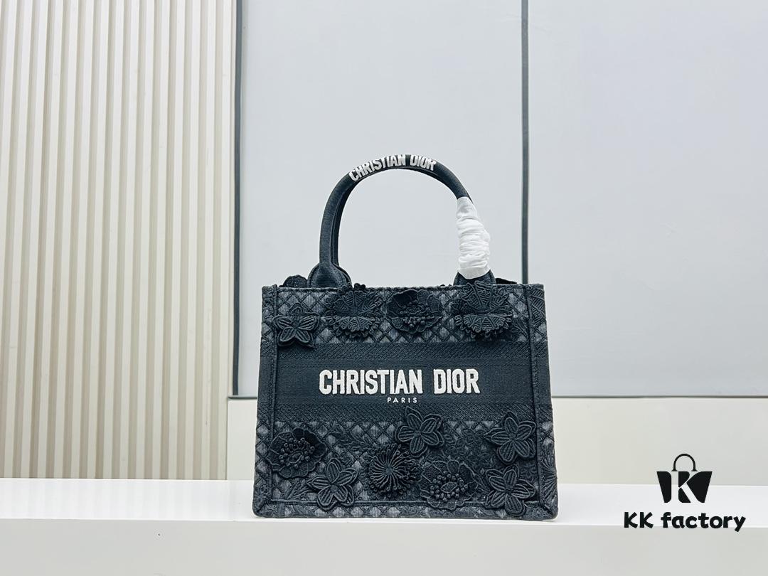 6930a9fb6e68136f4d9aca3d Authentic Thick Fabric ️ Small Black Floral 'Book Tote'
