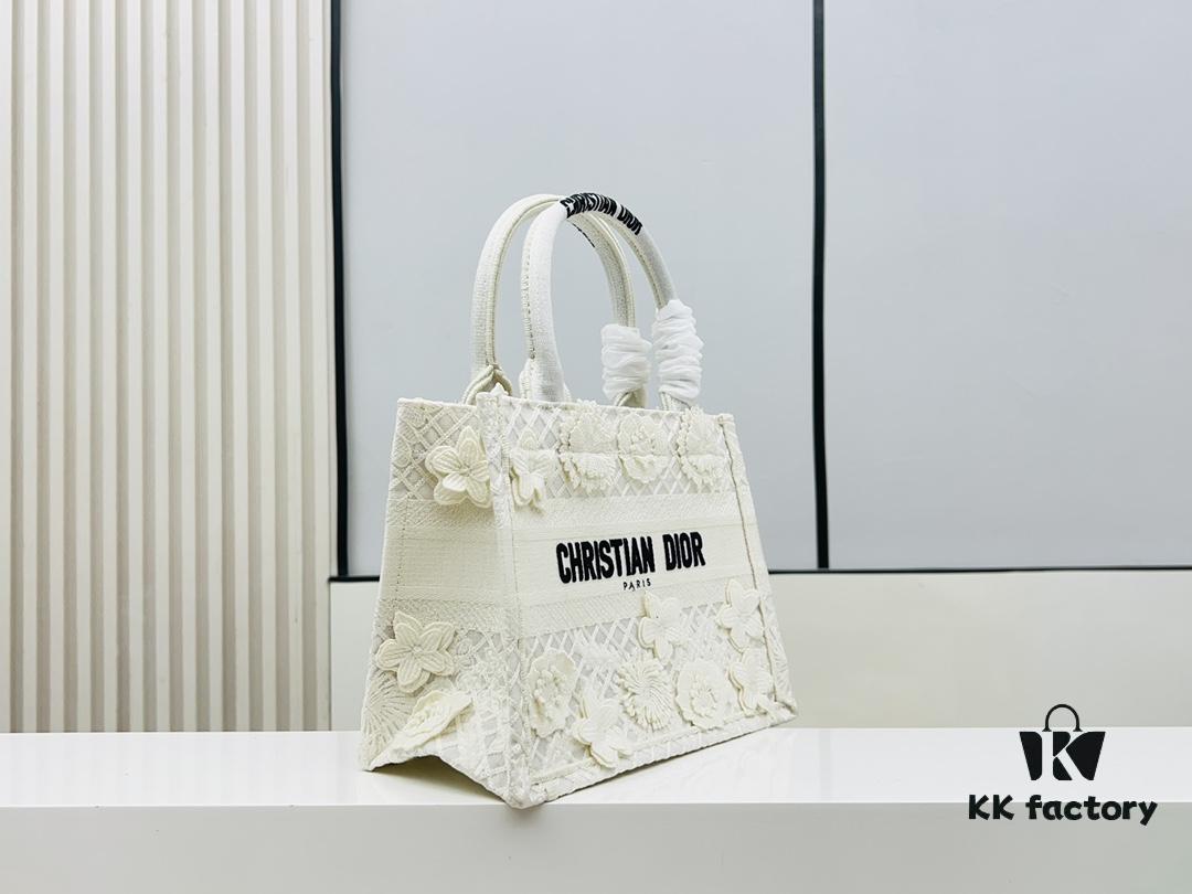 6930a9ff6e68136f4d9aca46 Authentic Thick Fabric Warning ️ Small White Floral 'Book Tote'