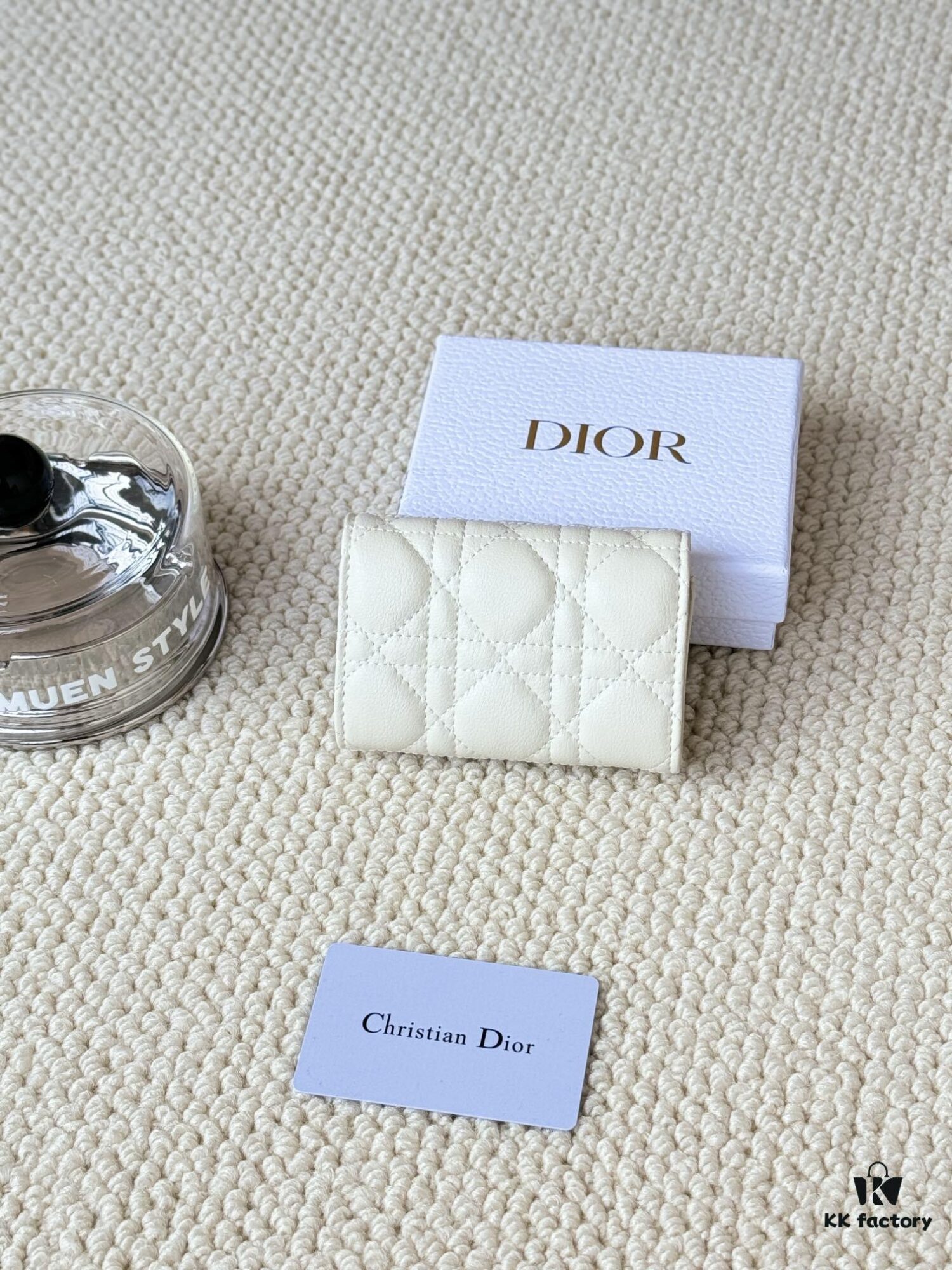 6930aa066e68136f4d9aca50 Dio Caro Card Holder and 30 Montaigne Glycine Wallet