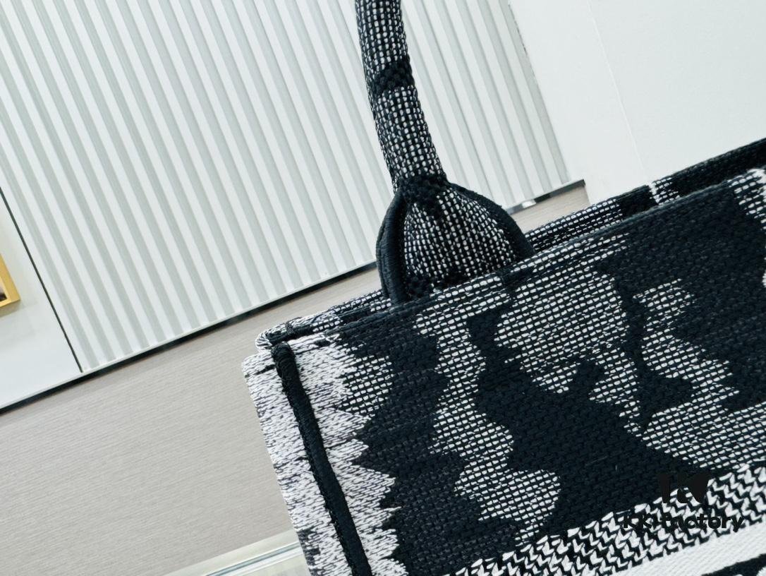 6930aa696e68136f4d9acb17 Authentic Thick Fabric Warning ️ Small Size 'Book Tote'