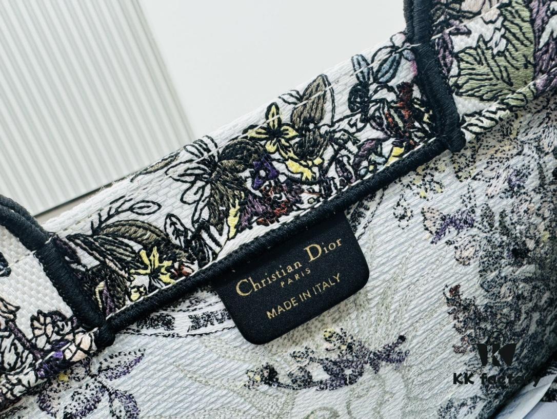 6930aa7f6e68136f4d9acb3d Authentic Thick Fabric Warning ️ Small Size 【Book Tote】
