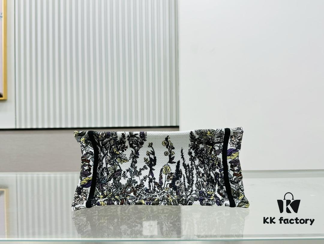6930aa856e68136f4d9acb44 Authentic Thick Fabric Warning ️ Small Size 【Book Tote】