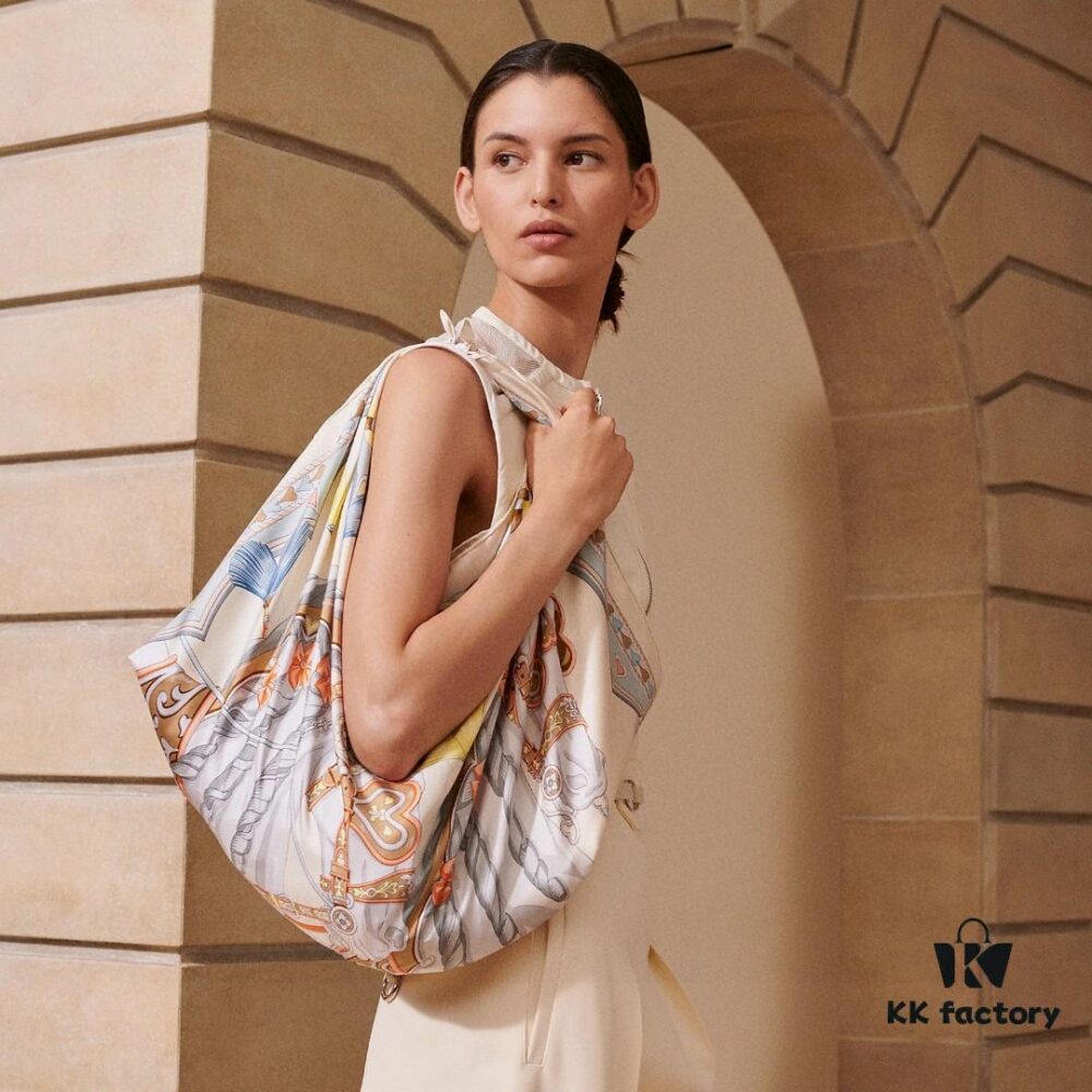 Luxury Custom Sweet Harness Double-Sided 90cm Silk Scarf, 100% Premium 18 Momme Twill Silk, Top Craftsmanship, High Cost Performance