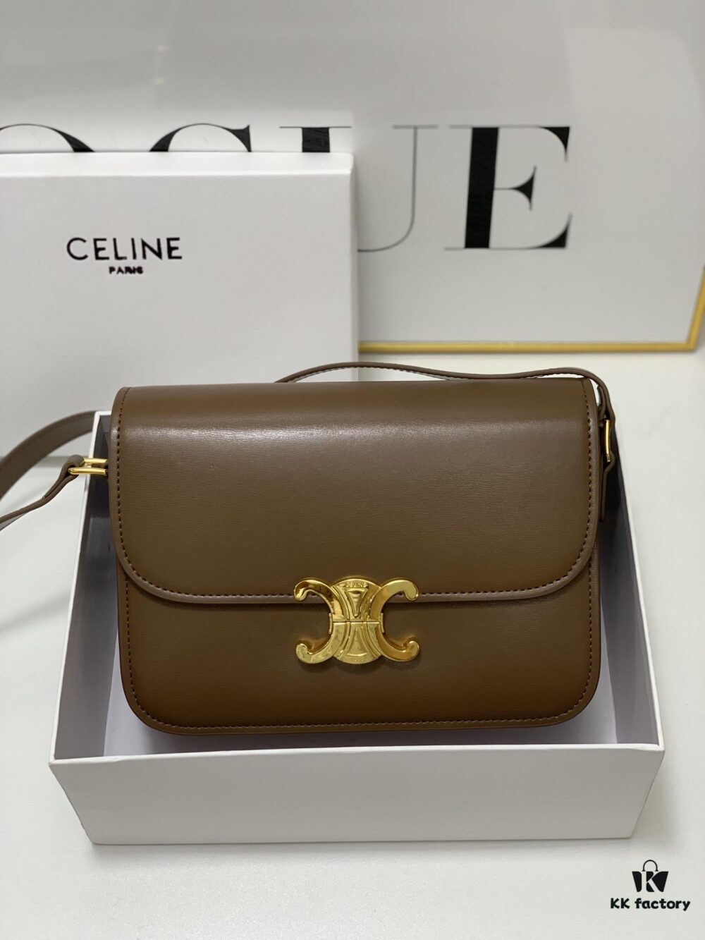 6930ab916e68136f4d9acd16 Celine Hand-Rubbed Grain Calfskin Triumph Arch Bag