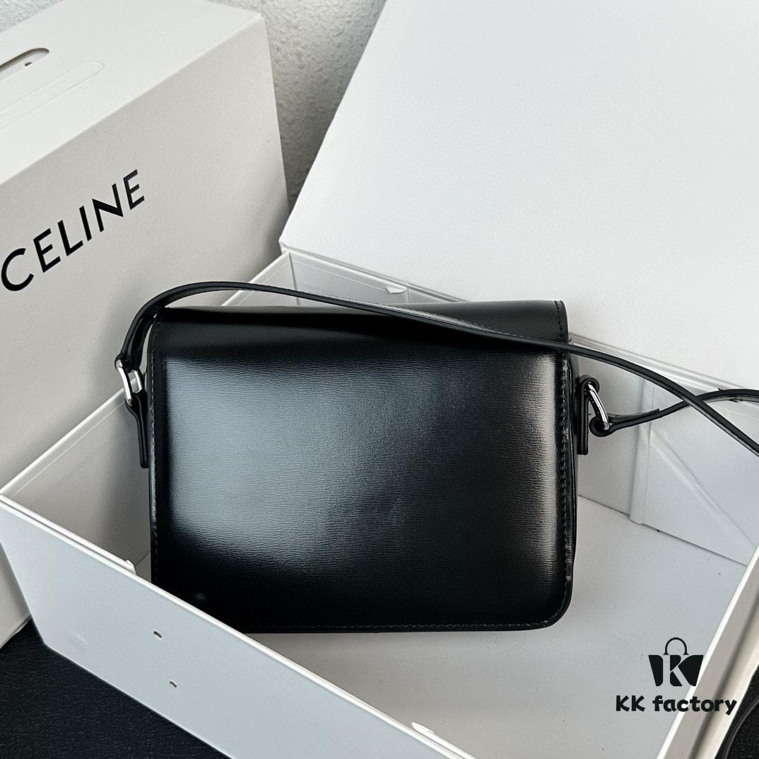 6930ab946e68136f4d9acd1e Celine Triumph Teen Smooth Calfskin Leather Bag